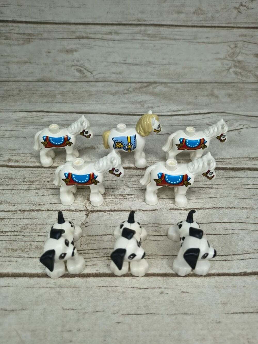 LEGO DUPLO Horse and Dog Figure Lot in White (8 Figures).